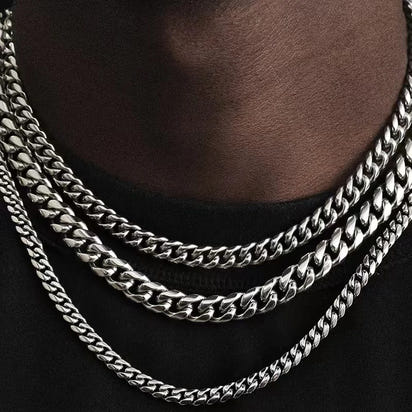 ECLIPSE NECKLACE